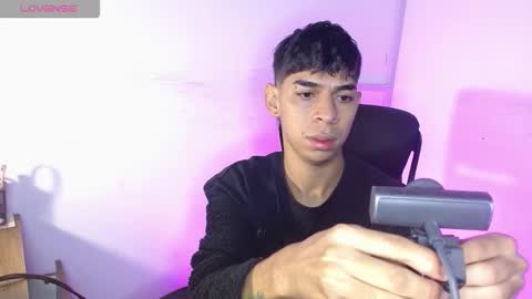 cristhian online show from 12-05-25, 04:10