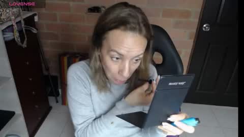 cristina online show from 04-25-26, 01:25