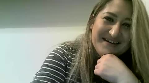 Snapshot of cristina20021991 chatting on 12-08-24, 11:19 cristina20021991 online show from 12-08-24, 11:19