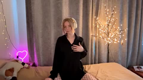 Snapshot of cristinekondo chatting on 04-06-26, 02:29 Marry online show from 04-06-26, 02:29