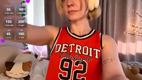 Snapshot of cristinekondo chatting on 05-16-26, 03:11 Marry online show from 05-16-26, 03:11