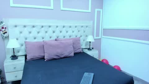 Snapshot of cristingarcia chatting on 01-09-25, 01:02 cristingarcia online show from 01-09-25, 01:02