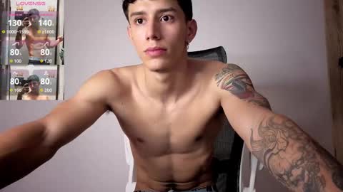 cristopher23  online show from 11-25-25, 08:36