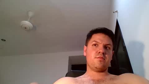 Snapshot of cristopher3042 chatting on 04-10-26, 02:06 cristopher3042 online show from 04-10-26, 02:06