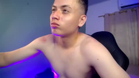 cristopher_2004 online show from 06-16-26, 03:03