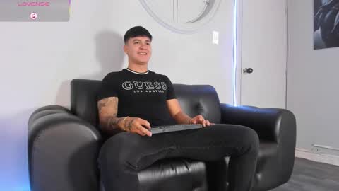 Cristopher online show from 03-10-26, 10:53