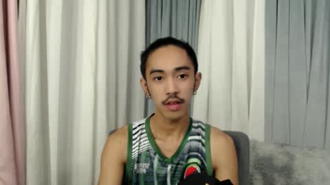 Snapshot of crocodale chatting on 05-04-26, 12:12 crocodale online show from 05-04-26, 12:12
