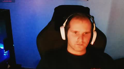 Snapshot of croissant911 chatting on 12-11-24, 01:06 Anderson online show from 12-11-24, 01:06