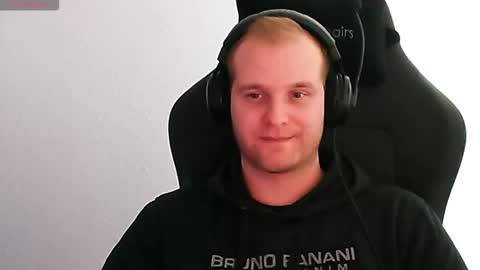 Snapshot of croissant911 chatting on 10-01-25, 11:49 Anderson online show from 10-01-25, 11:49