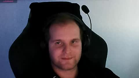 Snapshot of croissant911 chatting on 01-07-26, 02:08 Anderson online show from 01-07-26, 02:08