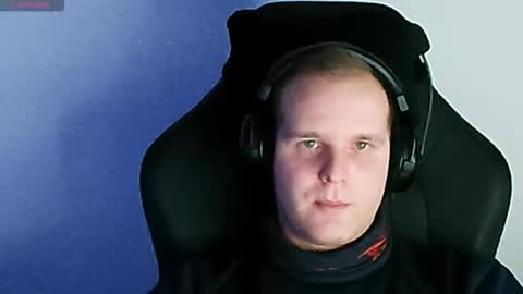 Snapshot of croissant911 chatting on 01-15-26, 08:41 Anderson online show from 01-15-26, 08:41