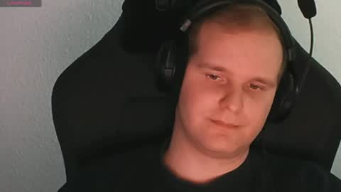 Snapshot of croissant911 chatting on 04-01-26, 06:36 Anderson online show from 04-01-26, 06:36