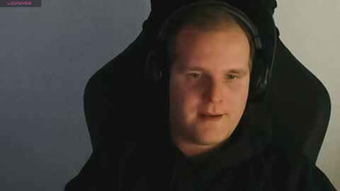 Snapshot of croissant911 chatting on 04-07-26, 06:58 Anderson online show from 04-07-26, 06:58