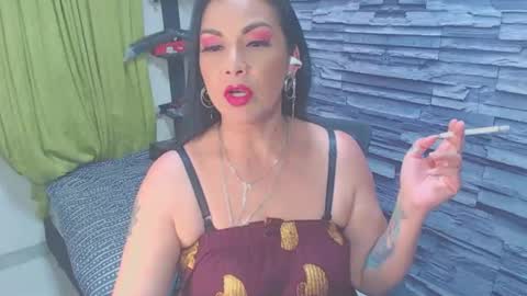 cruela_deviil online show from 01-05-25, 05:09
