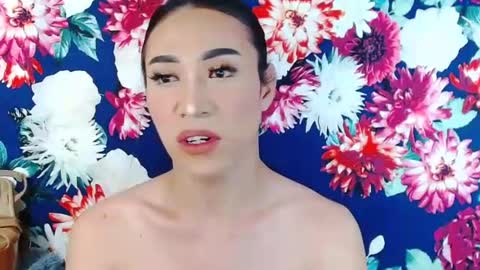 Snapshot of cruella_ldn chatting on 07-25-26, 01:41 im cruella online show from 07-25-26, 01:41