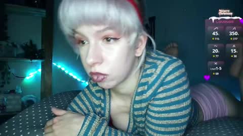 Snapshot of cruellagoth chatting on 12-24-24, 05:34 Cruella online show from 12-24-24, 05:34