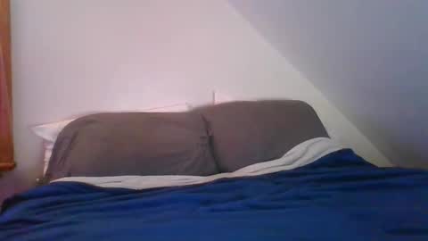 Snapshot of crush380 chatting on 12-18-25, 12:06 Crush380 online show from 12-18-25, 12:06