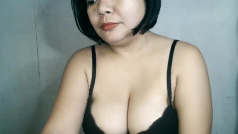 Crys online show from 01-28-25, 03:15