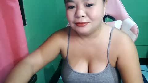 Snapshot of crystal_april chatting on 06-29-26, 11:21 Crys online show from 06-29-26, 11:21