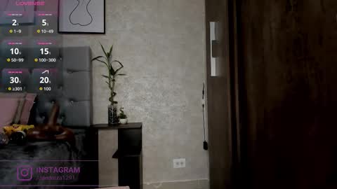   online show from 09-30-25, 03:33