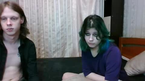 Snapshot of crystal_porn_love chatting on 01-19-25, 10:39 Crystal and Marcl online show from 01-19-25, 10:39