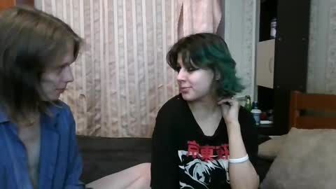 Snapshot of crystal_porn_love chatting on 02-19-25, 03:16 Crystal and Marcl online show from 02-19-25, 03:16