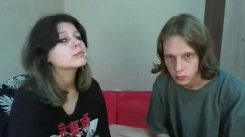 Snapshot of crystal_porn_love chatting on 09-30-25, 06:46 Crystal and Marcl online show from 09-30-25, 06:46