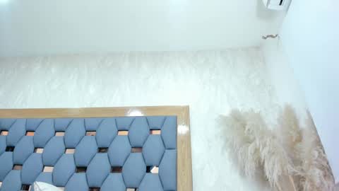 Snapshot of crystal_sm chatting on 11-10-25, 03:05 crystal_sm online show from 11-10-25, 03:05