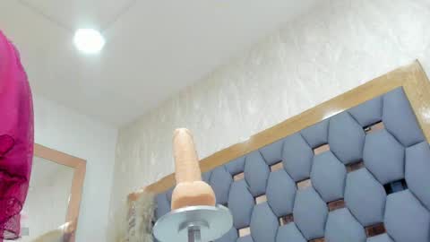 crystal_sm online show from 04-10-26, 03:23