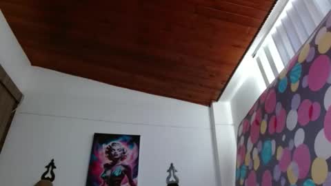 Snapshot of crystal_starx chatting on 05-03-26, 04:57 Crystal Blaze online show from 05-03-26, 04:57