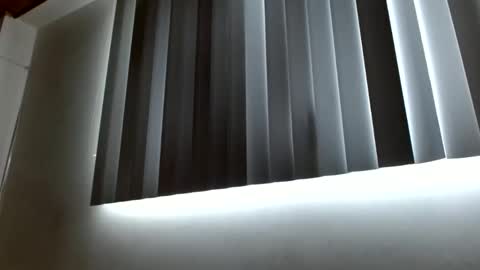 Snapshot of crystal_starx chatting on 05-24-26, 03:50 Crystal Blaze online show from 05-24-26, 03:50
