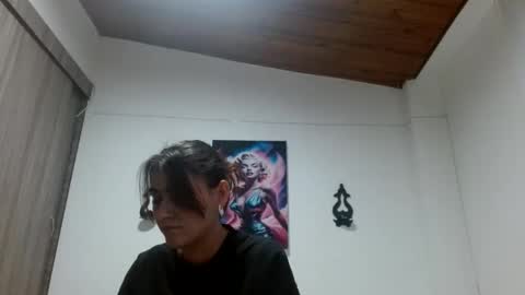 Snapshot of crystal_starx chatting on 05-31-26, 09:38 Crystal Blaze online show from 05-31-26, 09:38