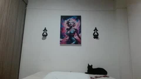Snapshot of crystal_starx chatting on 06-02-26, 01:51 Crystal Blaze online show from 06-02-26, 01:51