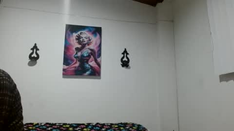 Snapshot of crystal_starx chatting on 06-08-26, 01:28 Crystal Blaze online show from 06-08-26, 01:28