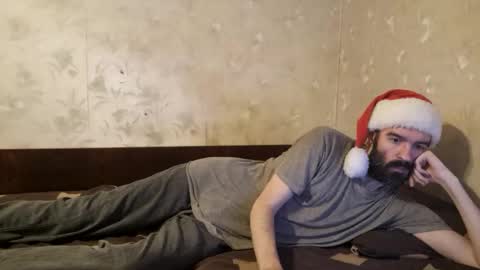 Snapshot of crystal_vibe chatting on 12-19-25, 08:21 Crystallax online show from 12-19-25, 08:21