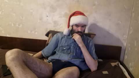 Snapshot of crystal_vibe chatting on 12-19-25, 11:23 Crystallax online show from 12-19-25, 11:23