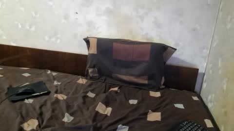 Snapshot of crystal_vibe chatting on 03-14-26, 12:06 Crystallax online show from 03-14-26, 12:06