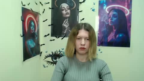 Stella online show from 03-08-25, 01:14