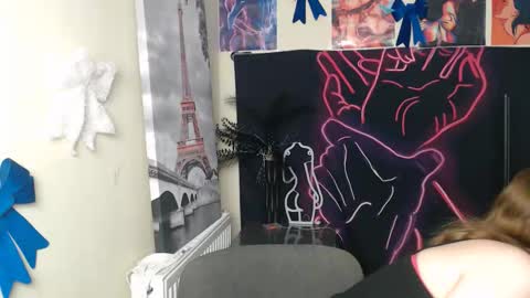 Stella online show from 02-08-26, 01:14