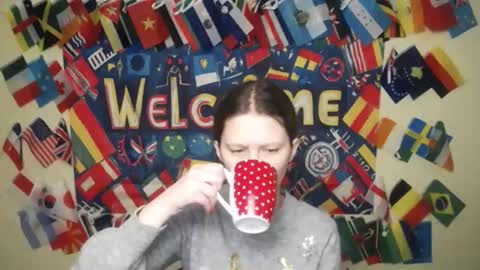 Stella online show from 02-25-26, 07:51