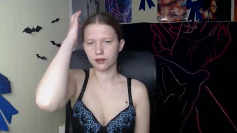 Stella online show from 04-25-26, 06:27