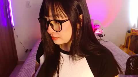 Olivia  online show from 03-09-26, 12:20