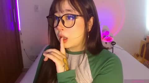 Olivia  online show from 07-22-26, 01:36