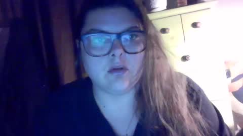 Snapshot of crystalizzzee chatting on 01-03-25, 06:11 Herekittykitty69 online show from 01-03-25, 06:11