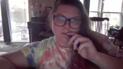 Snapshot of crystalizzzee chatting on 01-18-25, 04:10 Herekittykitty69 online show from 01-18-25, 04:10