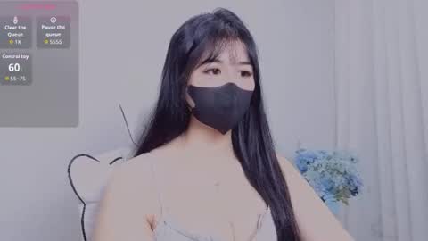 lea online show from 03-18-26, 01:53