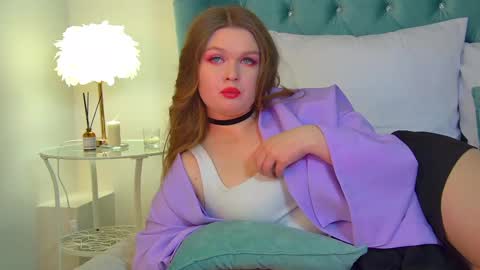 Snapshot of crystallyons chatting on 02-21-25, 02:38 Crystal online show from 02-21-25, 02:38