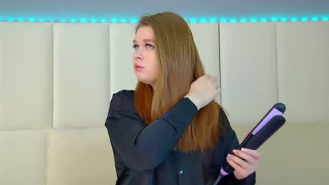 Snapshot of crystallyons chatting on 03-02-25, 06:16 Crystal online show from 03-02-25, 06:16