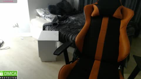 Lia online show from 02-16-25, 02:31