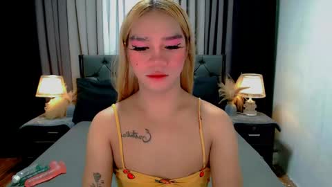 Snapshot of crytastal_lust1212 chatting on 05-01-26, 09:47 bea takashi online show from 05-01-26, 09:47